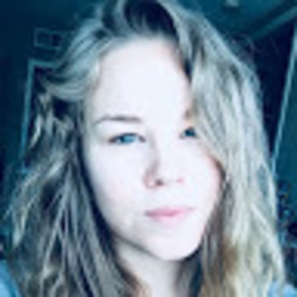 Meet your Posher, Amber - Picture 1 of 1